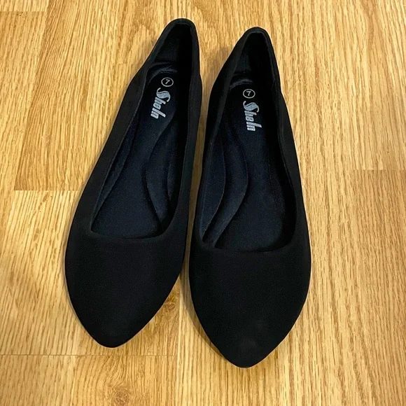 SHEIN POINT TOE FLATS